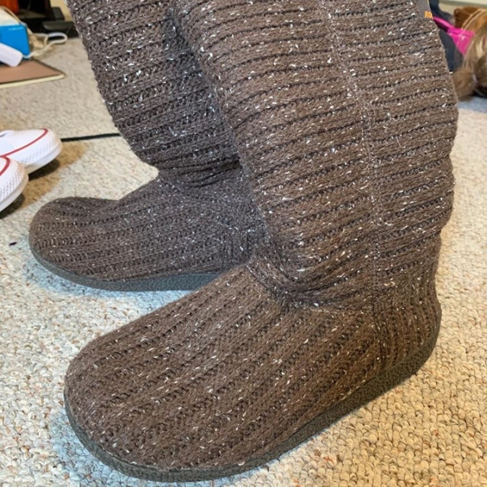 Brown boots